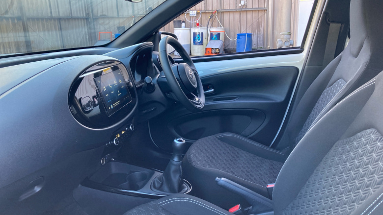 Toyota Aygo X 1.0 VVT-i Edge 5dr Petrol Hatchback